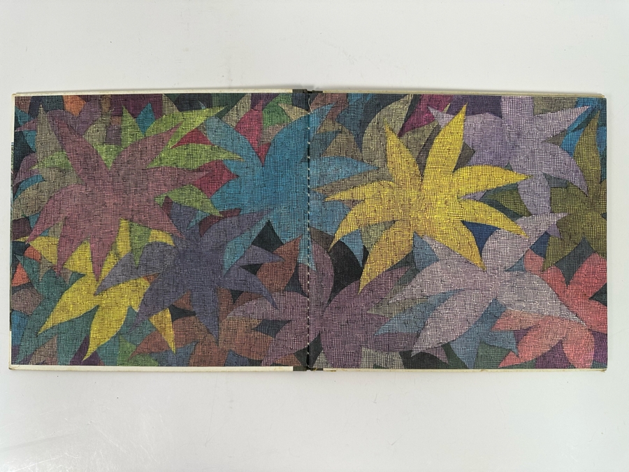 Where The Wild Things Are Book By Maurice Sendak Trade Edition ISBN 0-06-025520-X [Photo 5]