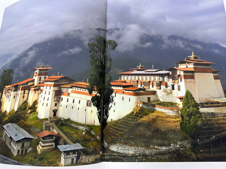 The Tower Of Trongsa Religion And Power In Bhutan Book [Photo 5]