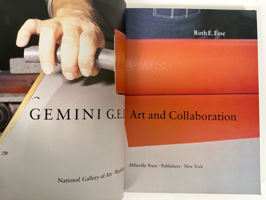 Gemini G.E.L. (Graphics Editions Limited) Art And Collaboration: A History Of The Unique Relationship Between Artist And The Gemini Workshop Book (Roy Lichtenstein, David Hockney, Ellsworth Kelly, Frank Stella) [Photo 3]