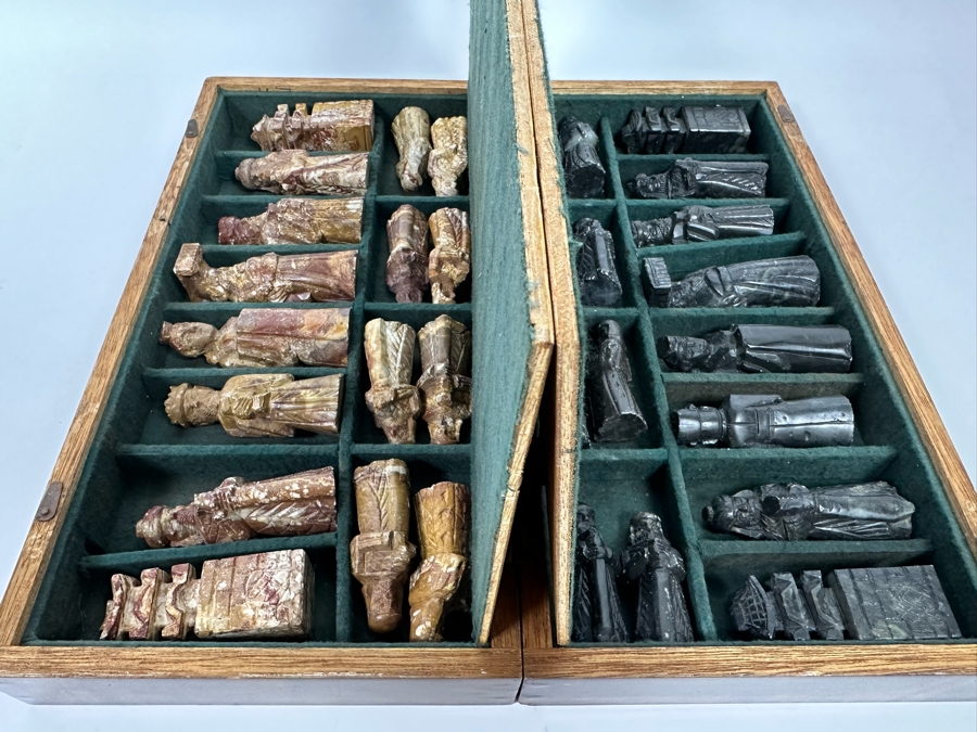 Korean Hand Carved Stone Figures Chess Pieces With Portable Wooden Chess Board 16 X 16 [Photo 10]