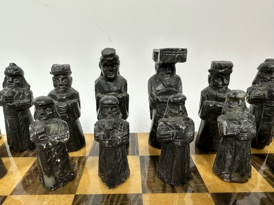 Korean Hand Carved Stone Figures Chess Pieces With Portable Wooden Chess Board 16 X 16 [Photo 17]