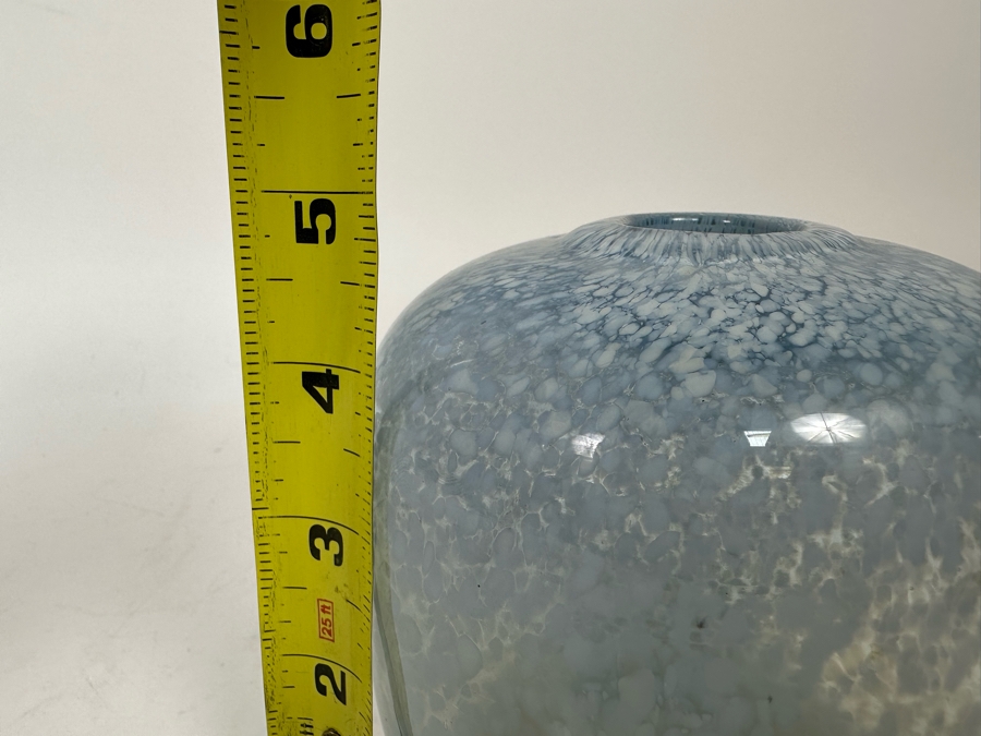 Art Glass Vase Unattributed 4.5W X 5H [Photo 9]