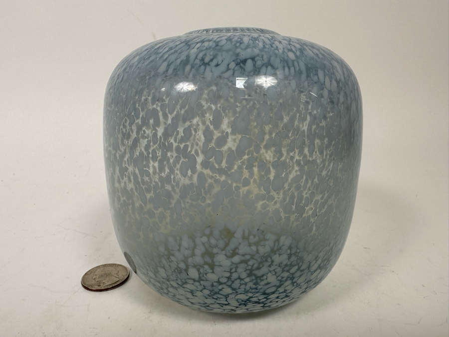 Art Glass Vase Unattributed 4.5W X 5H [Photo 2]