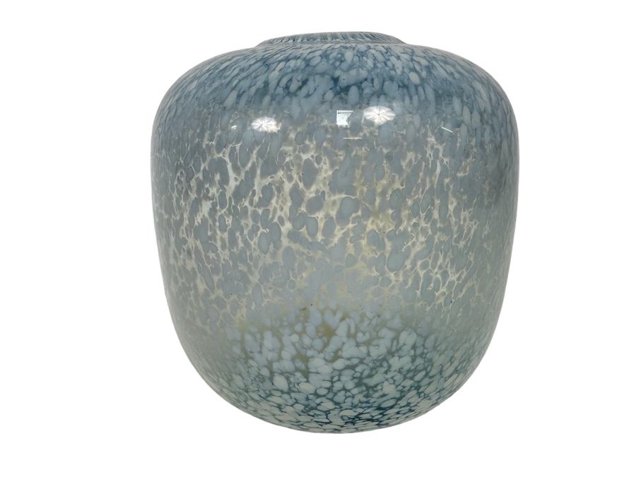 Art Glass Vase Unattributed 4.5W X 5H [Photo 1]