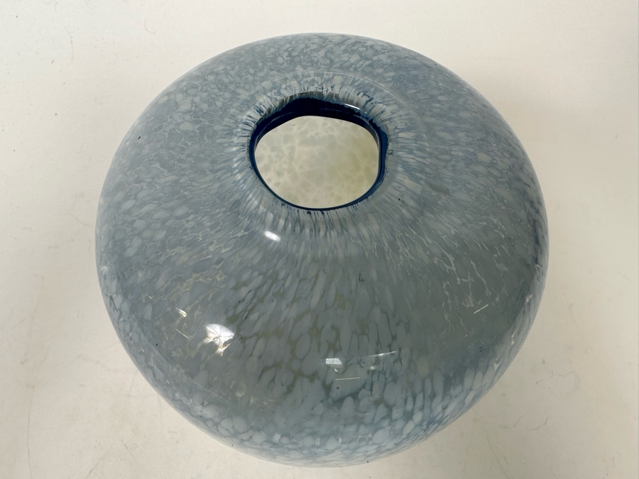 Art Glass Vase Unattributed 4.5W X 5H [Photo 6]