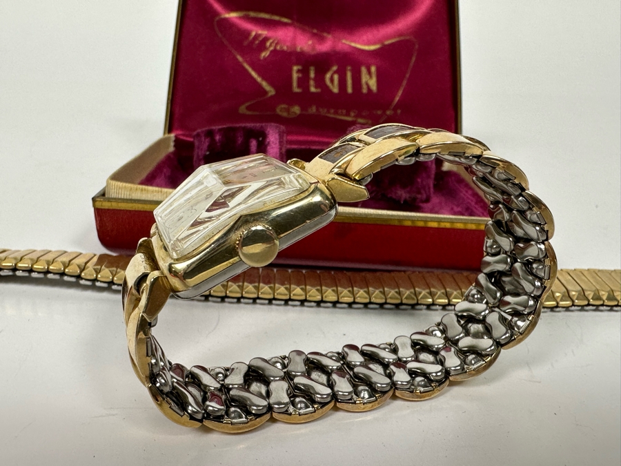 Vintage 1952 Men’s Elgin Wristwatch Durapower 17 Jewels Square Design With Outstanding Faceted Crystal And Original Box With Original Band  [Photo 11]