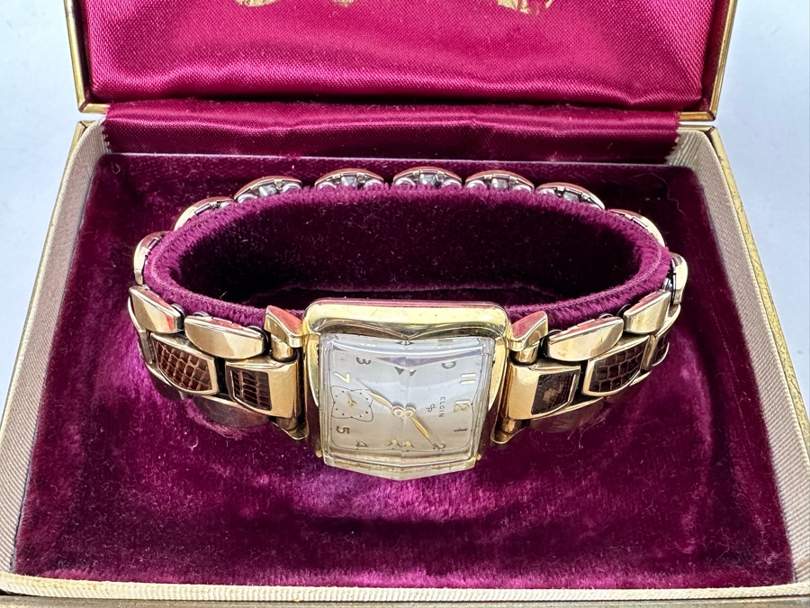 Vintage 1952 Men’s Elgin Wristwatch Durapower 17 Jewels Square Design With Outstanding Faceted Crystal And Original Box With Original Band  [Photo 6]