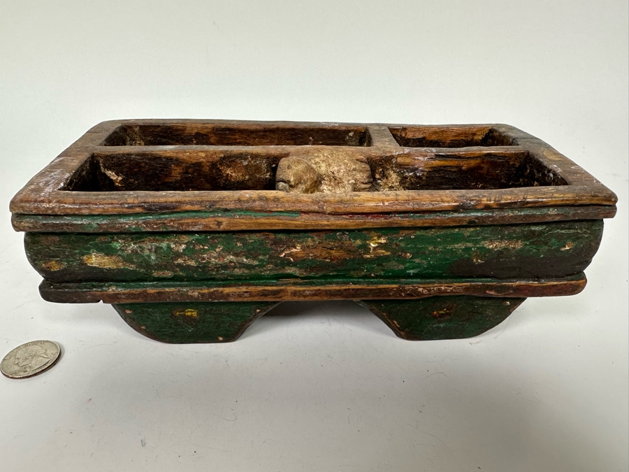 Antique Betel Nut Box From Java With Polychromed Finish Indonesia 9W X 4D X 3H [Photo 11]