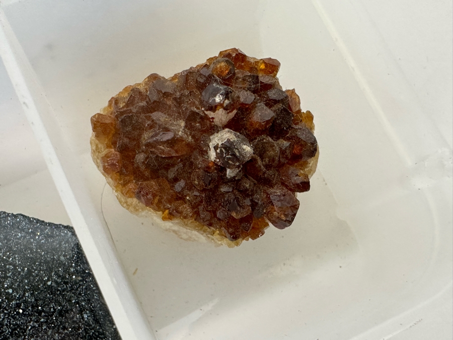 Various Rocks And Minerals Specimens [Photo 3]