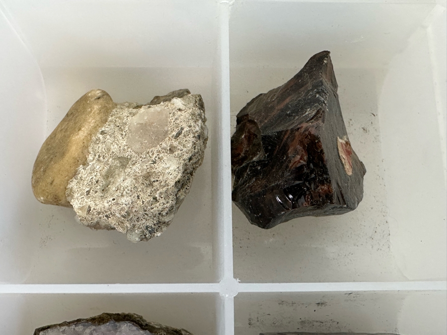 Various Rocks And Minerals Specimens [Photo 17]