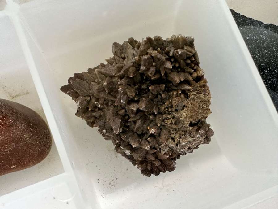 Various Rocks And Minerals Specimens [Photo 5]