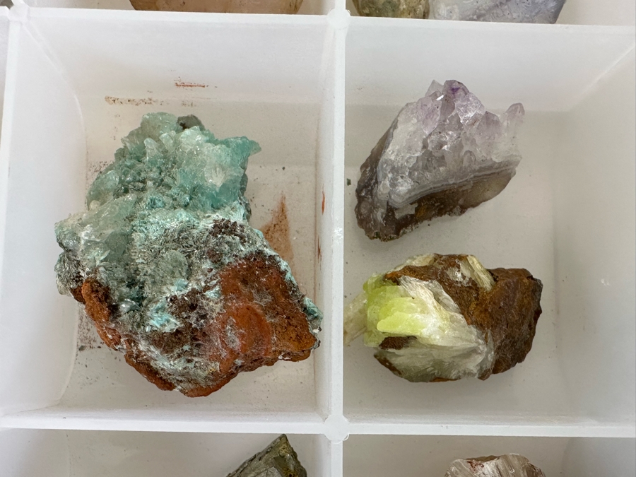 Various Rocks And Minerals Specimens [Photo 18]