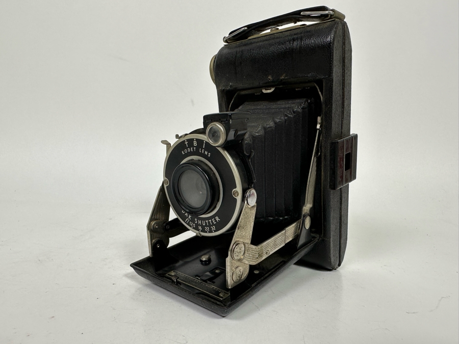 xAnsco Pioneer Camera And Kodak Vigilant Junior Six-20 Bellows Camera Canadian Kodak Co [Photo 14]
