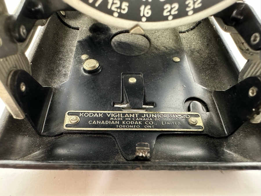 xAnsco Pioneer Camera And Kodak Vigilant Junior Six-20 Bellows Camera Canadian Kodak Co [Photo 10]