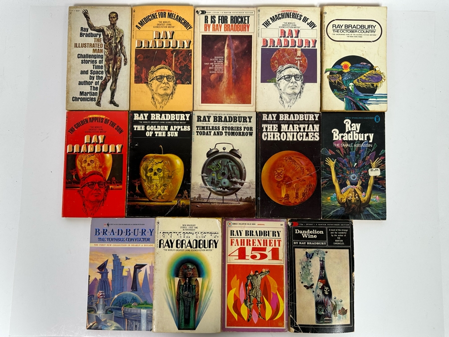 Vintage Paperback Science Fiction Novels From Ray Bradbury [Photo 3]