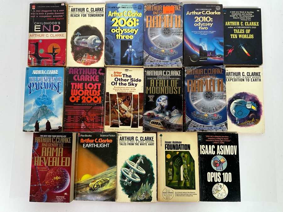 Vintage Paperback Science Fiction Novels From Arthur C. Clarke And Isaac Asimov [Photo 2]