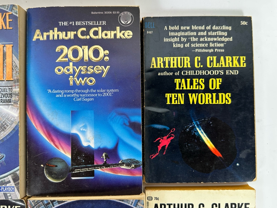 Vintage Paperback Science Fiction Novels From Arthur C. Clarke And Isaac Asimov [Photo 10]