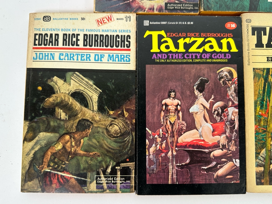 Vintage Paperback Science Fiction / Tarzan Novels From Edgar Rice Burroughs [Photo 10]