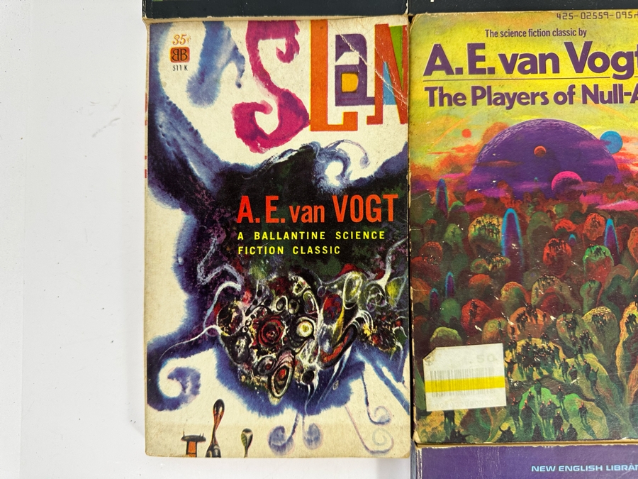 Vintage Paperback Science Fiction Novels From A. E. Van Vogt [Photo 10]