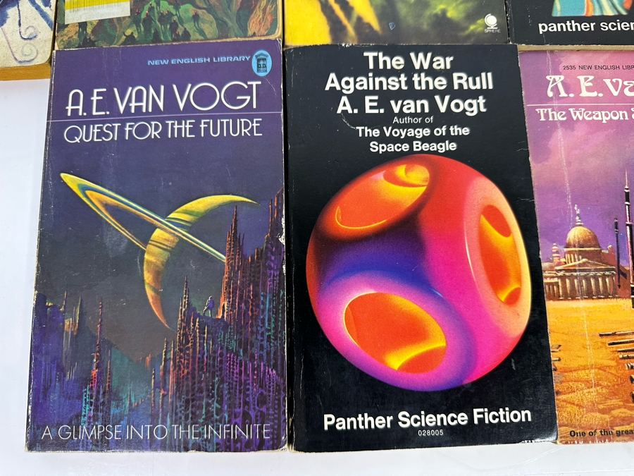 Vintage Paperback Science Fiction Novels From A. E. Van Vogt [Photo 11]