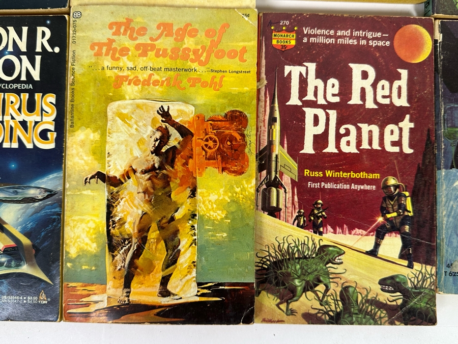 Vintage Paperback Science Fiction Novels [Photo 11]