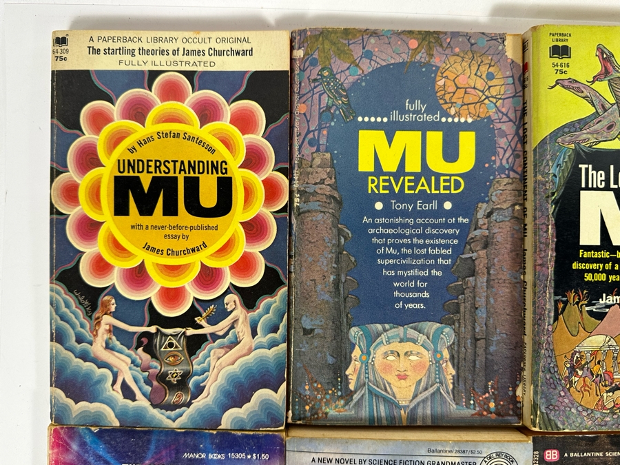 Vintage Paperback Science Fiction Novels [Photo 4]