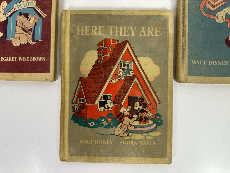 (3) Vintage 1939 / 1940 Walt Disney Books: Pinocchio, Here They Are & Little Pig's Picnic [Photo 5]