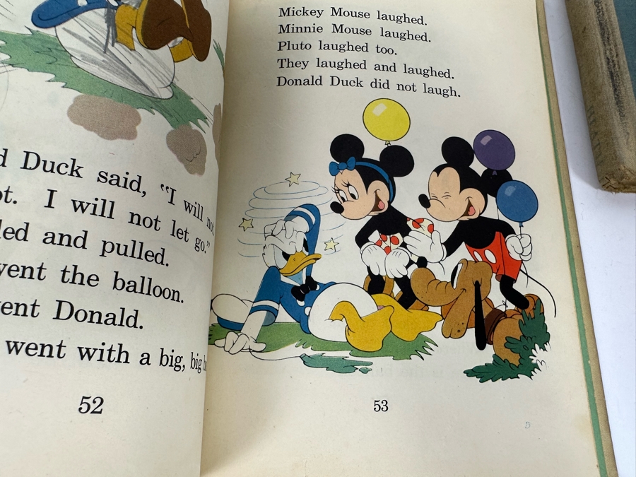 (3) Vintage 1939 / 1940 Walt Disney Books: Pinocchio, Here They Are & Little Pig's Picnic [Photo 17]