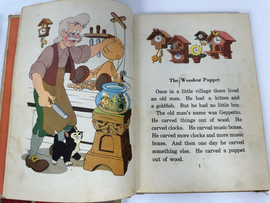 (3) Vintage 1939 / 1940 Walt Disney Books: Pinocchio, Here They Are & Little Pig's Picnic [Photo 10]