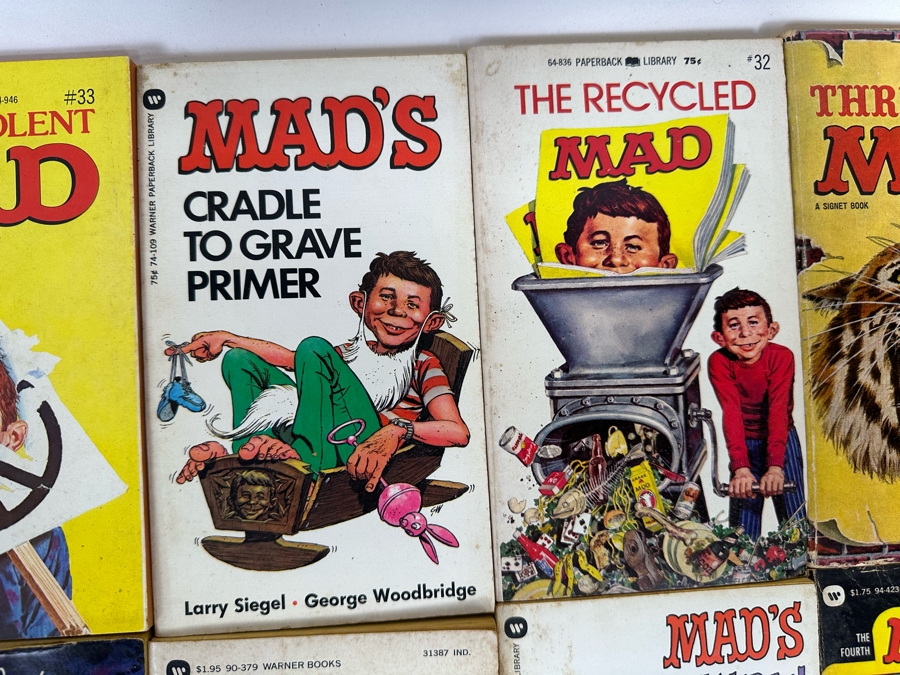 Vintage MAD Paperback Books & MAD Magazines [Photo 8]