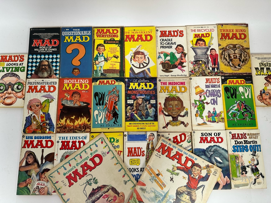 Vintage MAD Paperback Books & MAD Magazines [Photo 4]