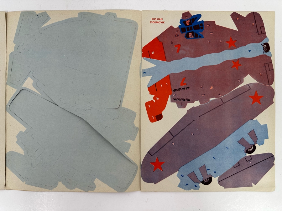 Vintage 1944 Mint 3 Flying Airplane Models Of Famous Allied Fighting Planes By Reed With An American Ace Spotter 9 X 12 [Photo 9]