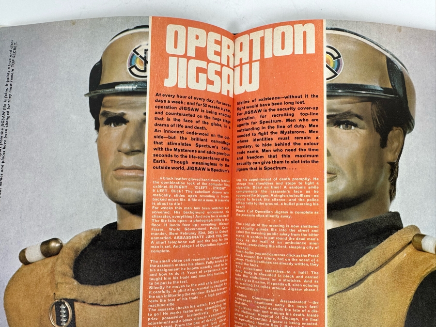 Vintage 1968 Gerry Anderson's Captain Scarlet Annual Graphic Novel Hardcover Book [Photo 19]