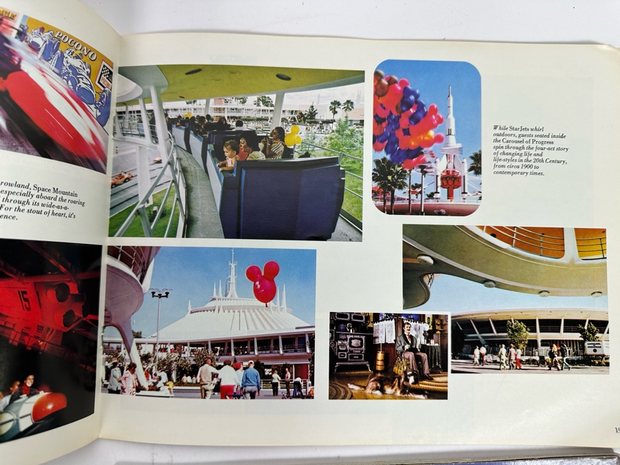1982 Walt Disney World & Epcot Center Pictorial Souvenir Programs [Photo 6]