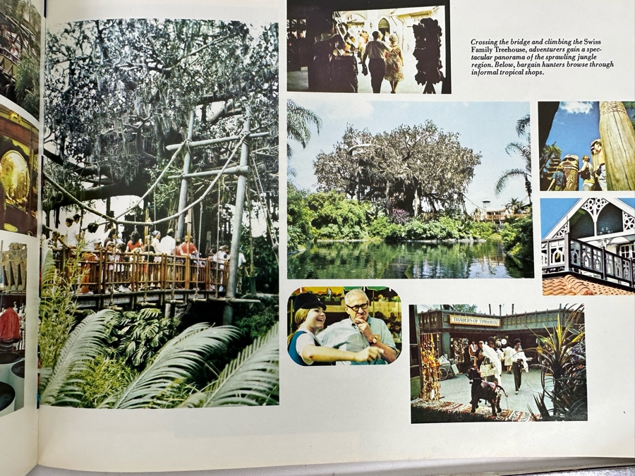 1982 Walt Disney World & Epcot Center Pictorial Souvenir Programs [Photo 7]