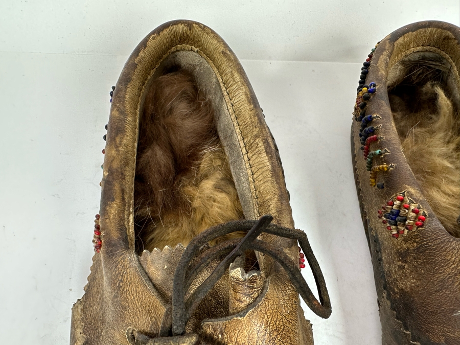 Vintage Native American Leather Fur Lined Moccasins With Beadwork 10.5L [Photo 14]