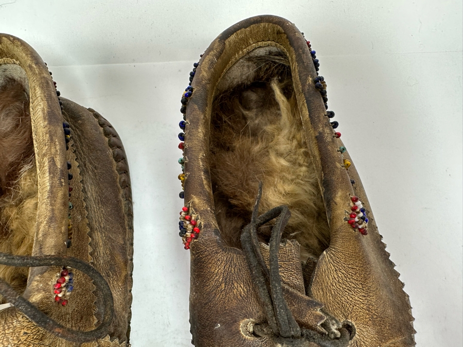 Vintage Native American Leather Fur Lined Moccasins With Beadwork 10.5L [Photo 13]