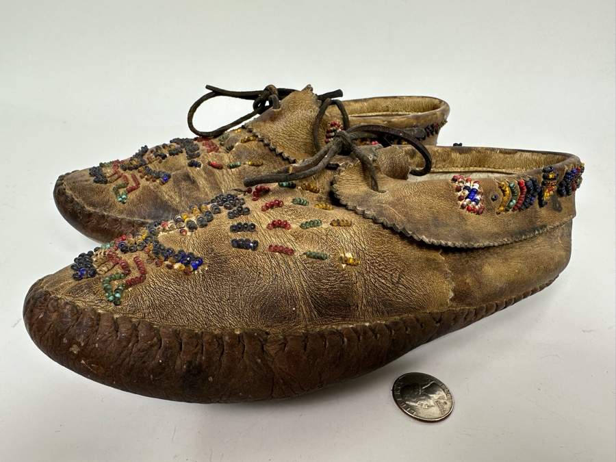Vintage Native American Leather Fur Lined Moccasins With Beadwork 10.5L [Photo 4]