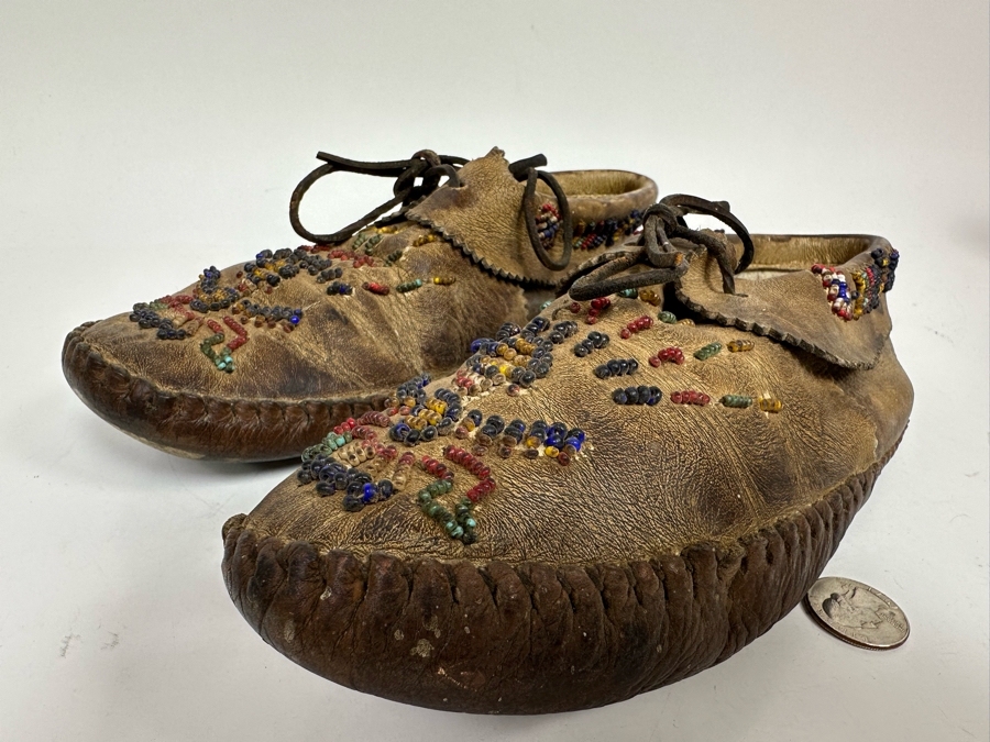 Vintage Native American Leather Fur Lined Moccasins With Beadwork 10.5L [Photo 7]