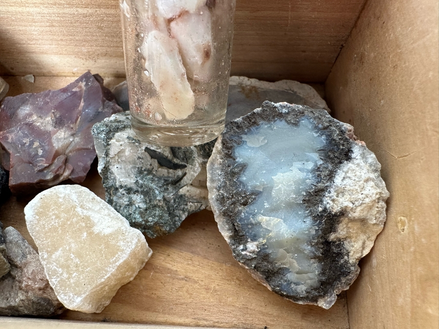 Carved Relief Chinese Box With Various Stones Including Rough Opals 6W X 4D X 3.5H [Photo 10]