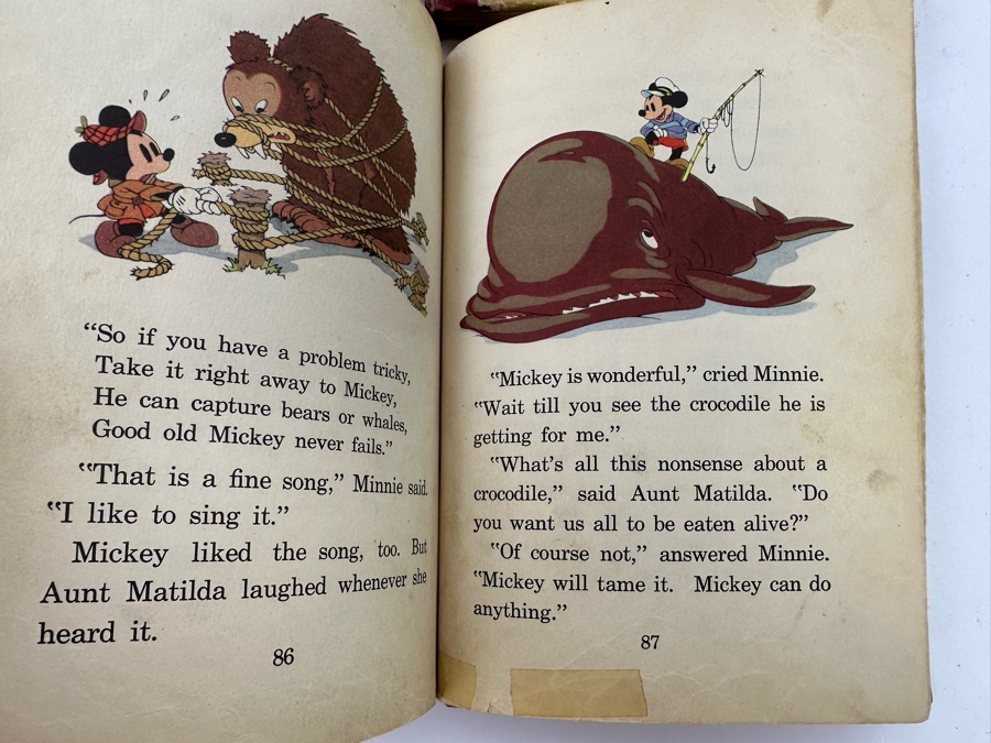 Collection Of 8 Walt Disney Books In Poor Condition [Photo 29]