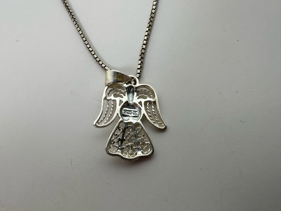 Sterling Silver Angel Pendant With Sterling Silver 18' Chain Necklace 4.6g [Photo 9]