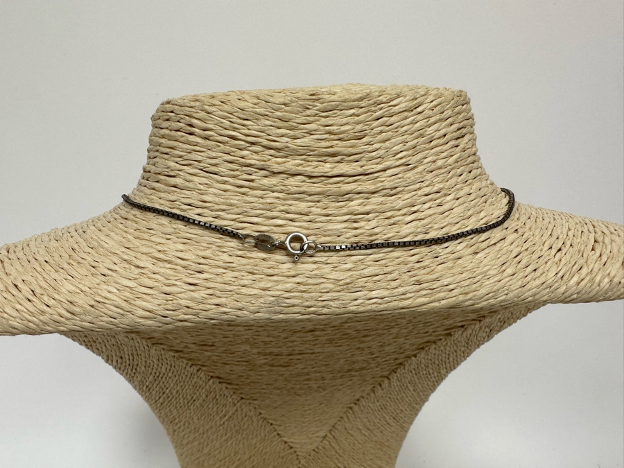 Sterling Silver Angel Pendant With Sterling Silver 18' Chain Necklace 4.6g [Photo 6]