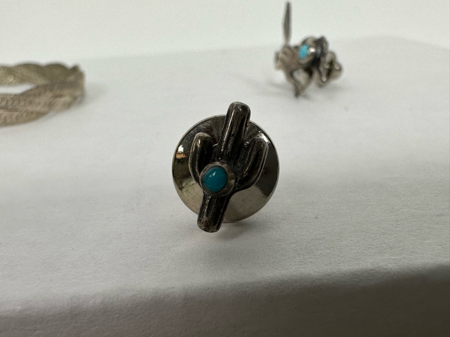 Sterling Silver Jewelry Lot: SS Turquoise Road Runner Tie Tack Pin, SS Turquoise Cactus Tie Tack Pin, SS Bracelet And SS Siam Brooch Pin 18.1g  [Photo 9]