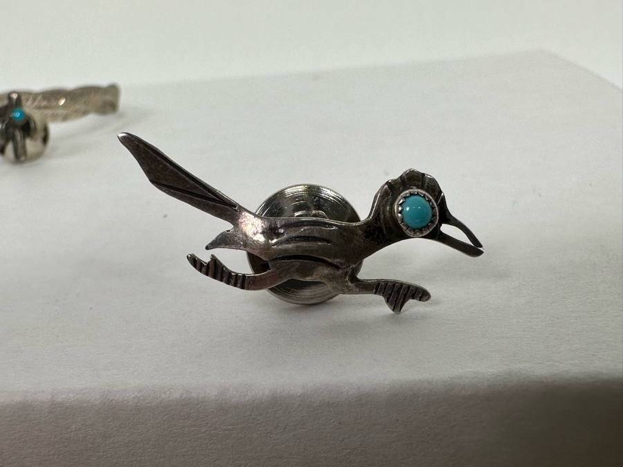 Sterling Silver Jewelry Lot: SS Turquoise Road Runner Tie Tack Pin, SS Turquoise Cactus Tie Tack Pin, SS Bracelet And SS Siam Brooch Pin 18.1g  [Photo 8]