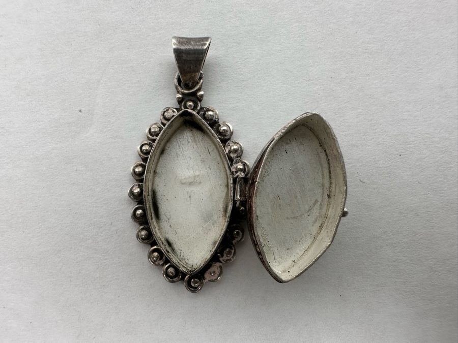 Vintage Sterling Silver Hinged Secret Compartment Poison Pendant 9.8g [Photo 8]