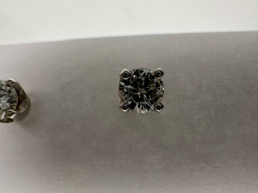 14K White Gold Diamond Stud Earrings .84g .35 CTTW I1 G-H Retails $800 [Photo 6]