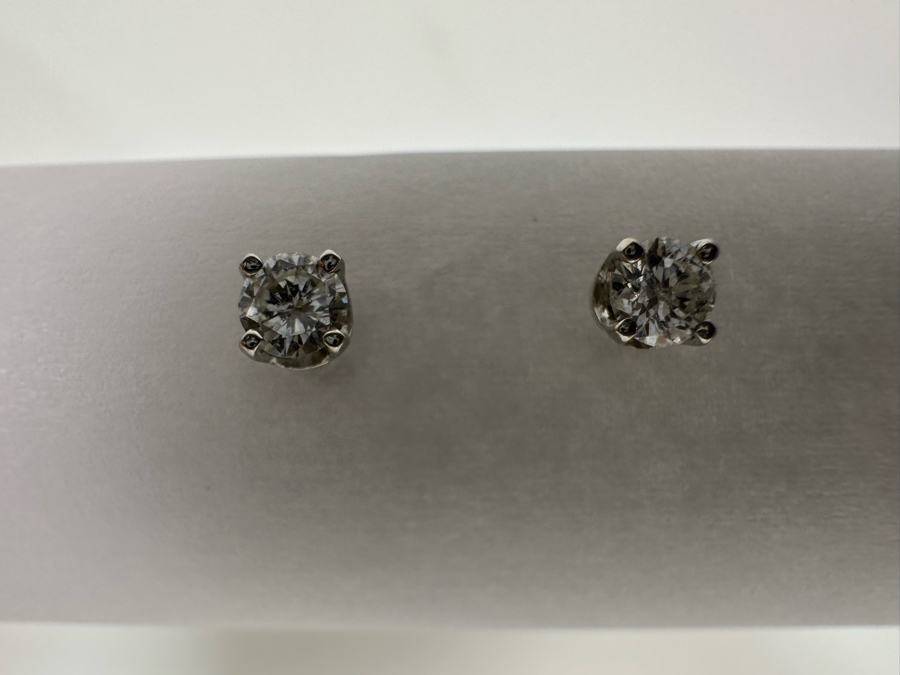 14K White Gold Diamond Stud Earrings .84g .35 CTTW I1 G-H Retails $800 [Photo 3]