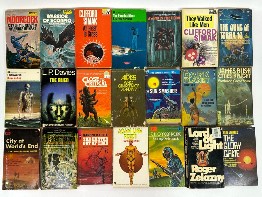 Vintage Science Fiction Paperback Books Lot