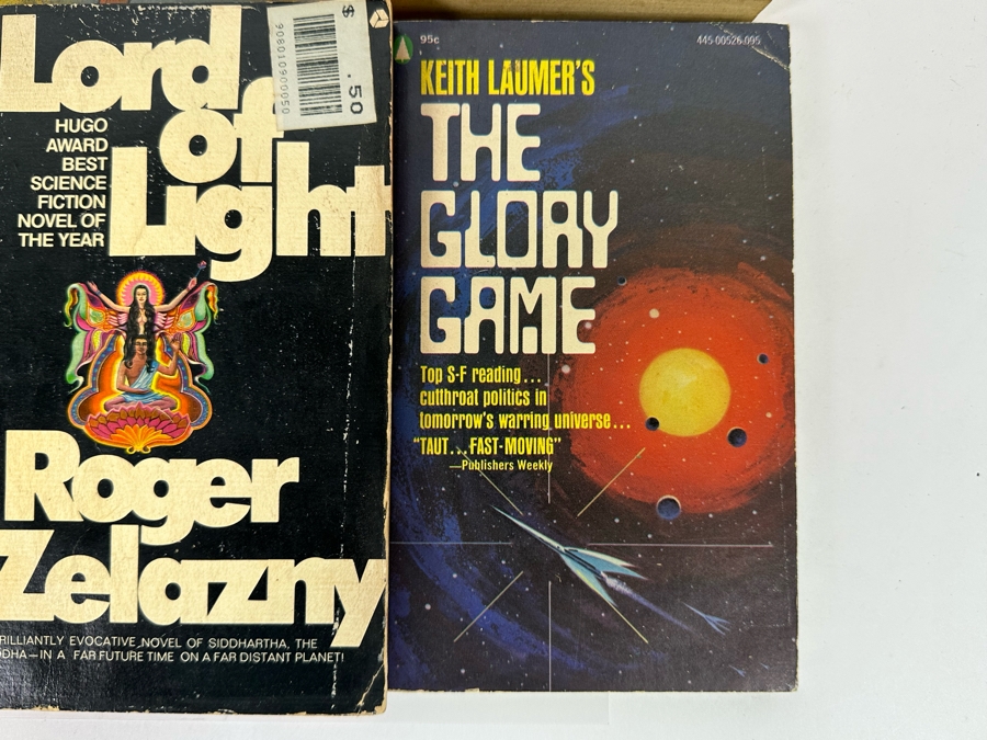 Vintage Science Fiction Paperback Books Lot [Photo 15]